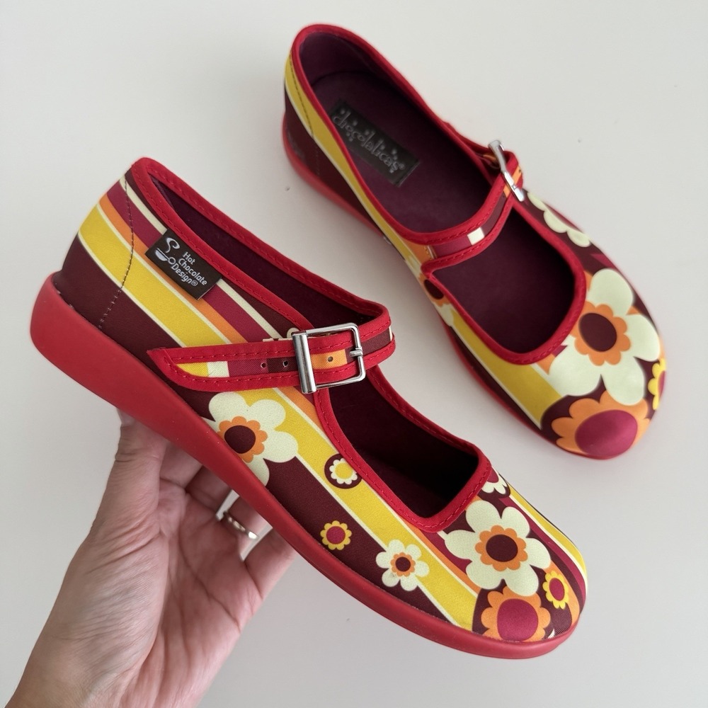 Hot Chocolate Design Shoes 36 US 6 Chocolaticas 1970s Mary Jane Flats Floral Mod
